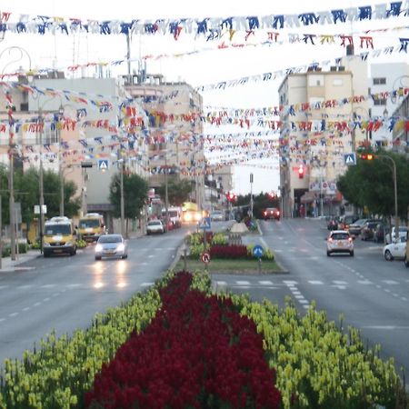 Apartments Petah Tiqwa - Bar Kochva Street Petach Tikva Εξωτερικό φωτογραφία